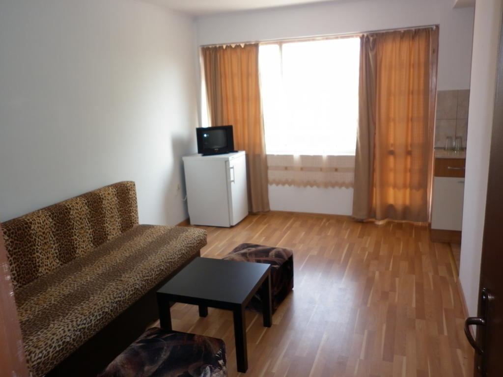 Ivanova Cheshma Guest House Varna Bilik gambar